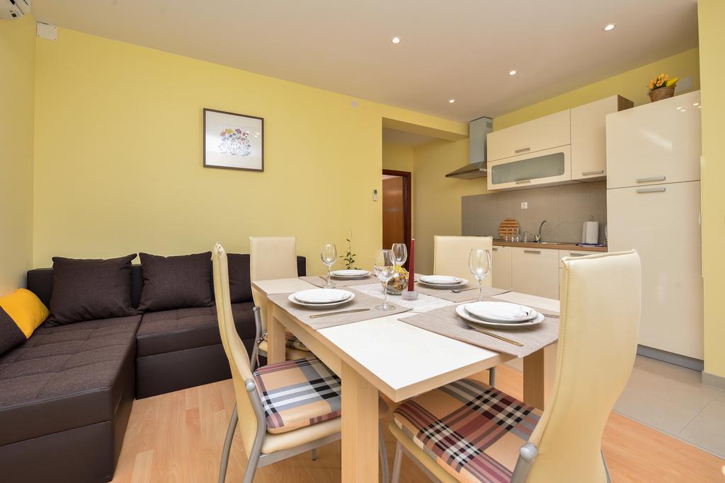Apartments Mate Турань Экстерьер фото